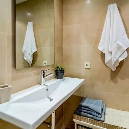 Spacious 3br In New Golden Mile, Ideal For Families & Long * Estepona
