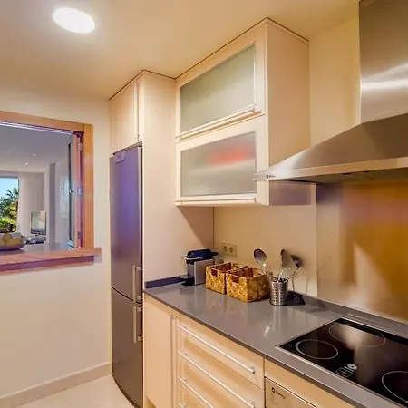 Spacious 3br In New Golden Mile, Ideal For Families & Long Daire *