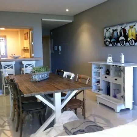 Daire Spacious 3br In New Golden Mile, Ideal For Families & Long